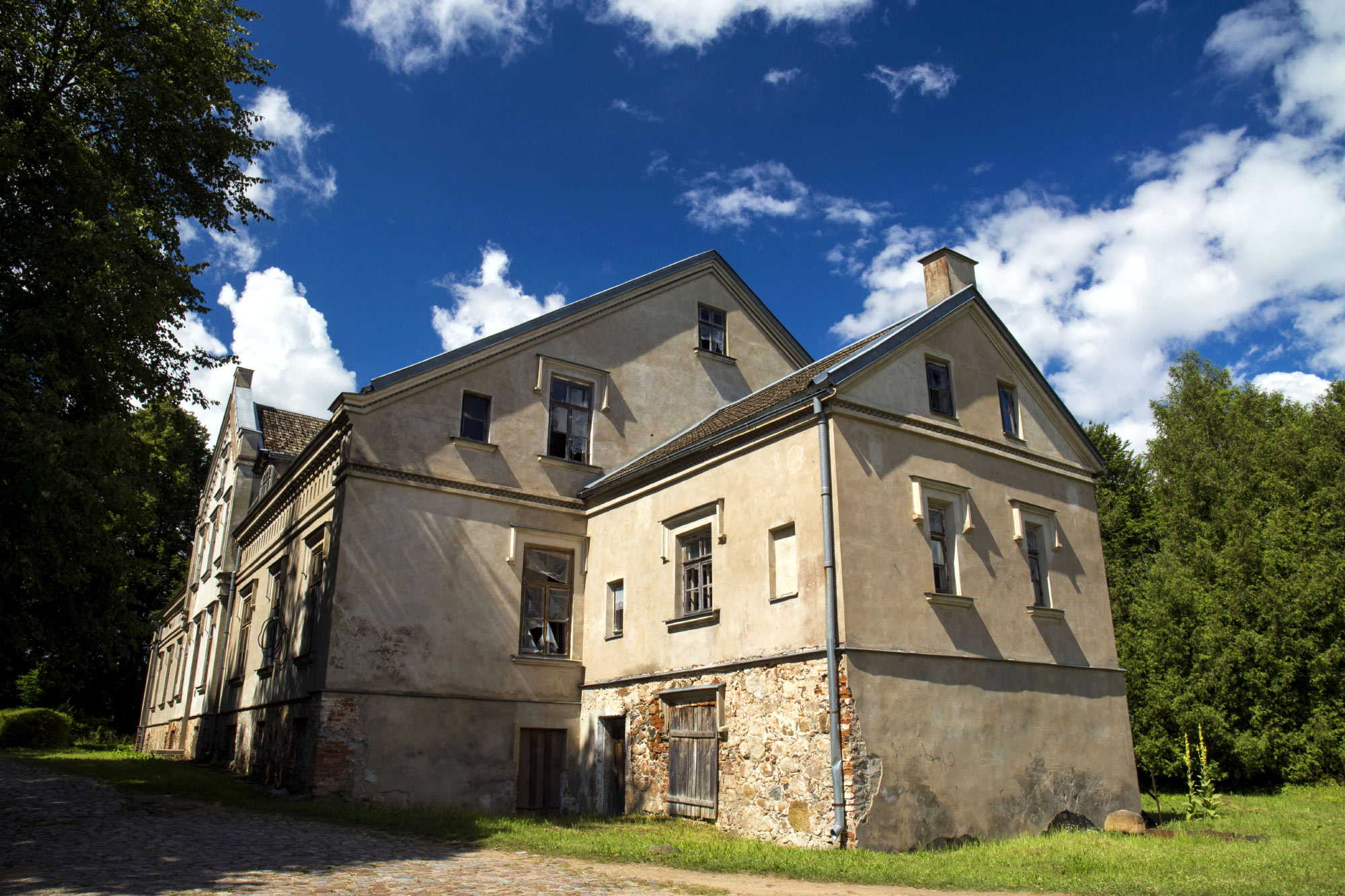 Valdemarpils (Валдемарпилс, Сасмакен, Сасмака, Sassmacken)